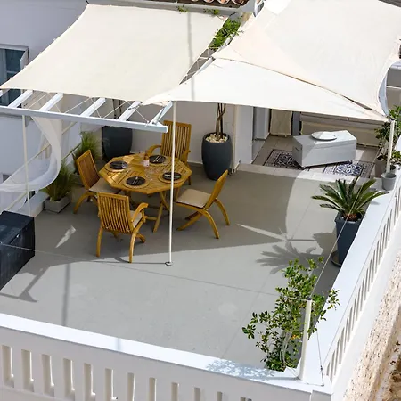 Pearl House